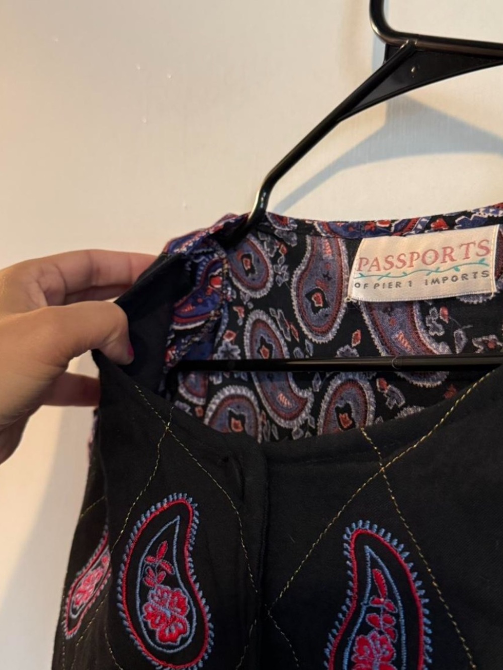 Vintage passports by pier 1 imports black blue and red paisley print midi dress - Picture 5 of 7